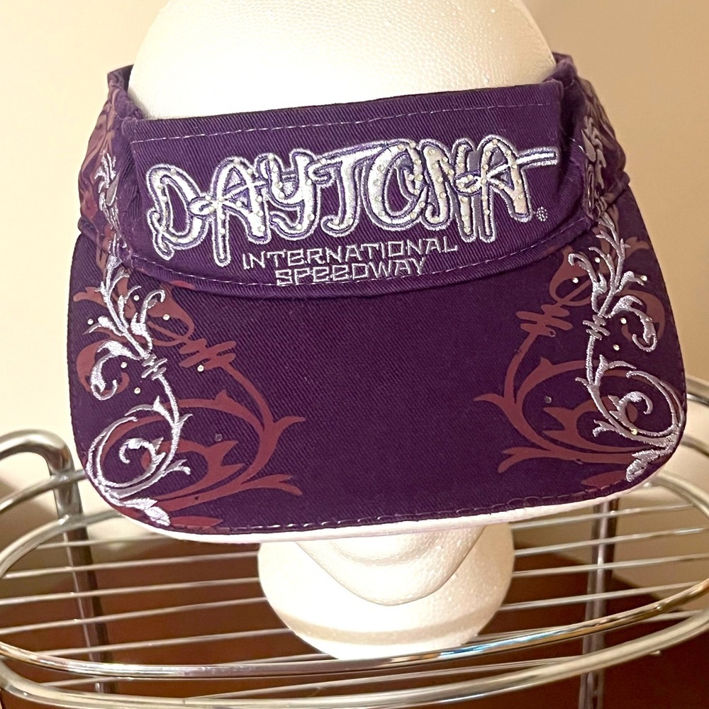 ISC Motor Sport Golf Visor Daytona. Purple color.